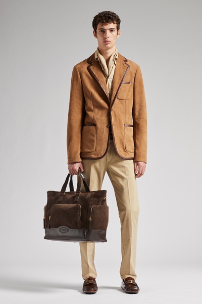 مجموعة Tod’s الرجالية لربيع وصيف 2020... تصاميم خفيفة بجودة عالية